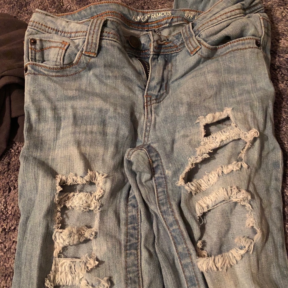 Rip jeans
